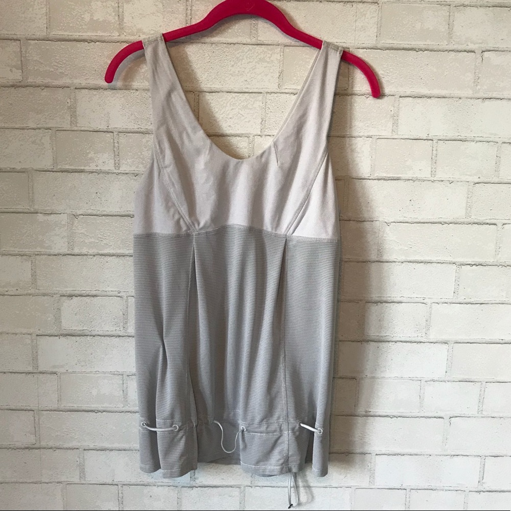 Lululemon top